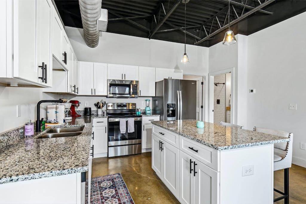 Brand New Condo Near Downtown Nash W Washer Dryer ناشفيل المظهر الخارجي الصورة